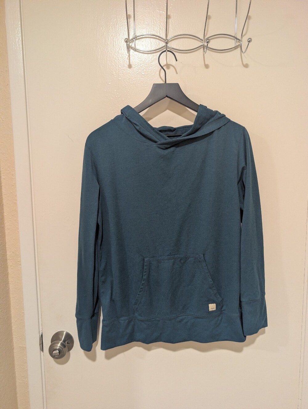 Vuori Teal Blue Halo Performance Pullover